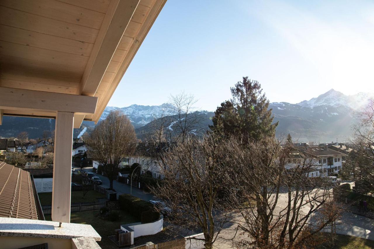Bergzauber Apartment การ์มิช-พาร์เทนเคียร์เชน ภายนอก รูปภาพ